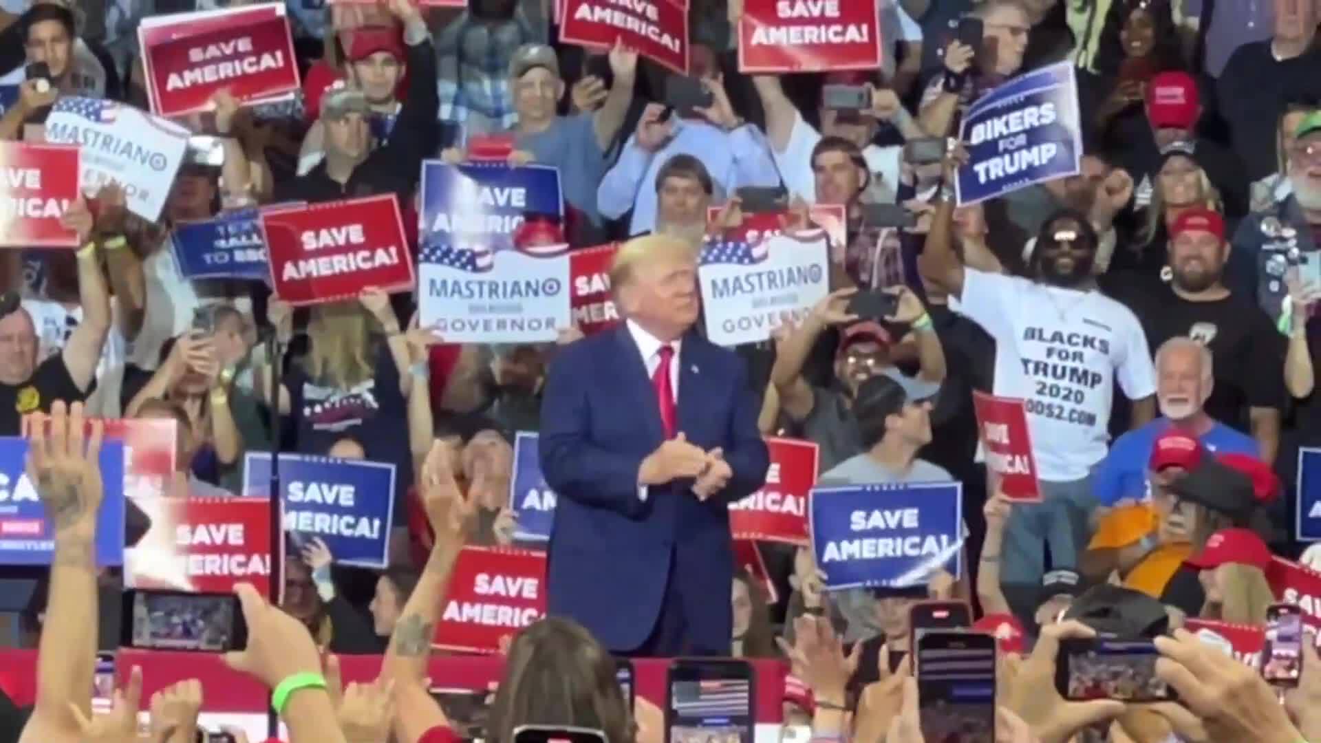 Check this out: #TrumpRallyPA! Don’t let the #Fakenews lie to you, Pennsylvania is #MAGACOUNTRY! The...