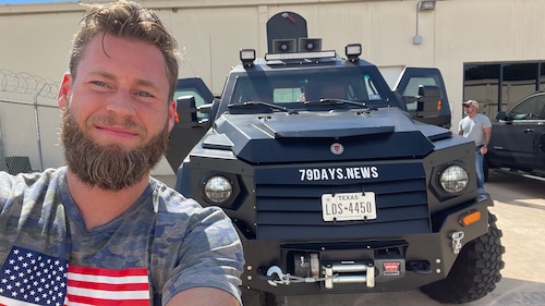 One Last Ride? Infowars Truck Hits Downtown Austin, Texas Ahead Of Midterm Elections in Epic Video