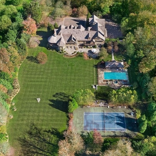 Visit beibei's profile on GETTR. View their posts, photos, videos, and connect with them on the social platform.