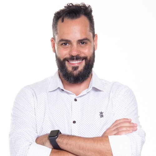 ⚔️ Guerreiro estrategista da geração dos vencedores!
💻 Publicitário
📊 Planejador
🏅Especializado em Mkt de Serviços