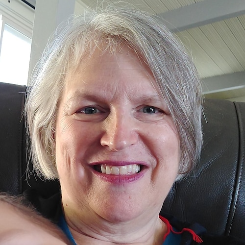 Jesus first, married to Prince Charming, mom, nana and fierce Patriot!