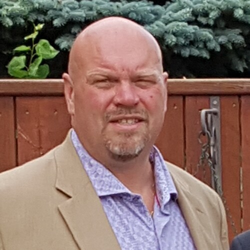 Independent Business Owner, Entrepreneur,  Believer in smaller Government, fiscal responsibility, and individual account...