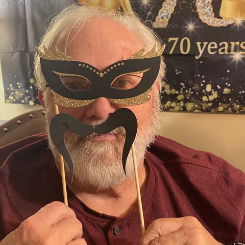 Former Navy Corpsman!  Retired LEO!  Christian!  Conservative!