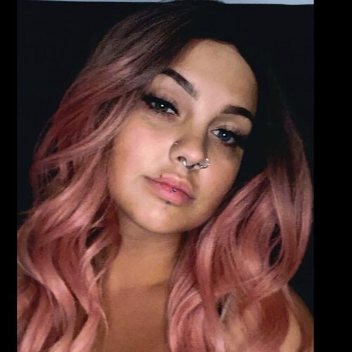 Honest, hard working,love spending time with my family …. Love to travel and see places I’ve never seen before 😊