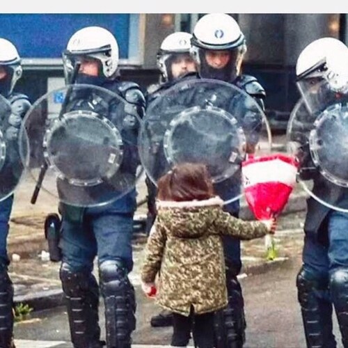 Alle Menschen gehören zur Menschheitsfamilie.
