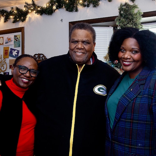 Husband, father, grandfather photographer, teacher and love to travel