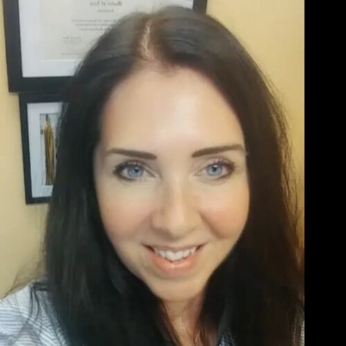 Author | Traveler | Vlogger | Life Coach