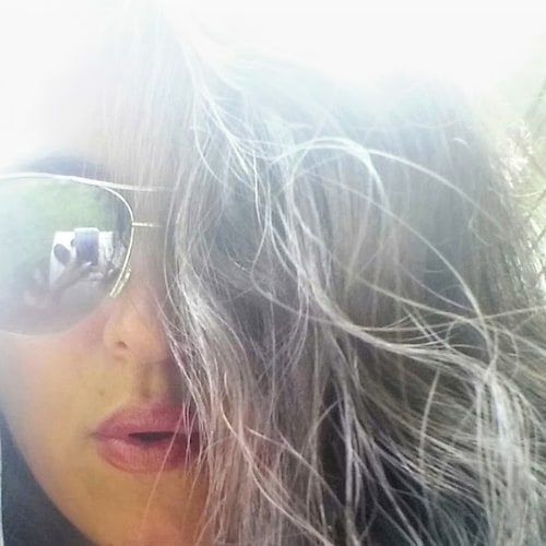 Loyal People Still Exist.
      : ( :   You decide.