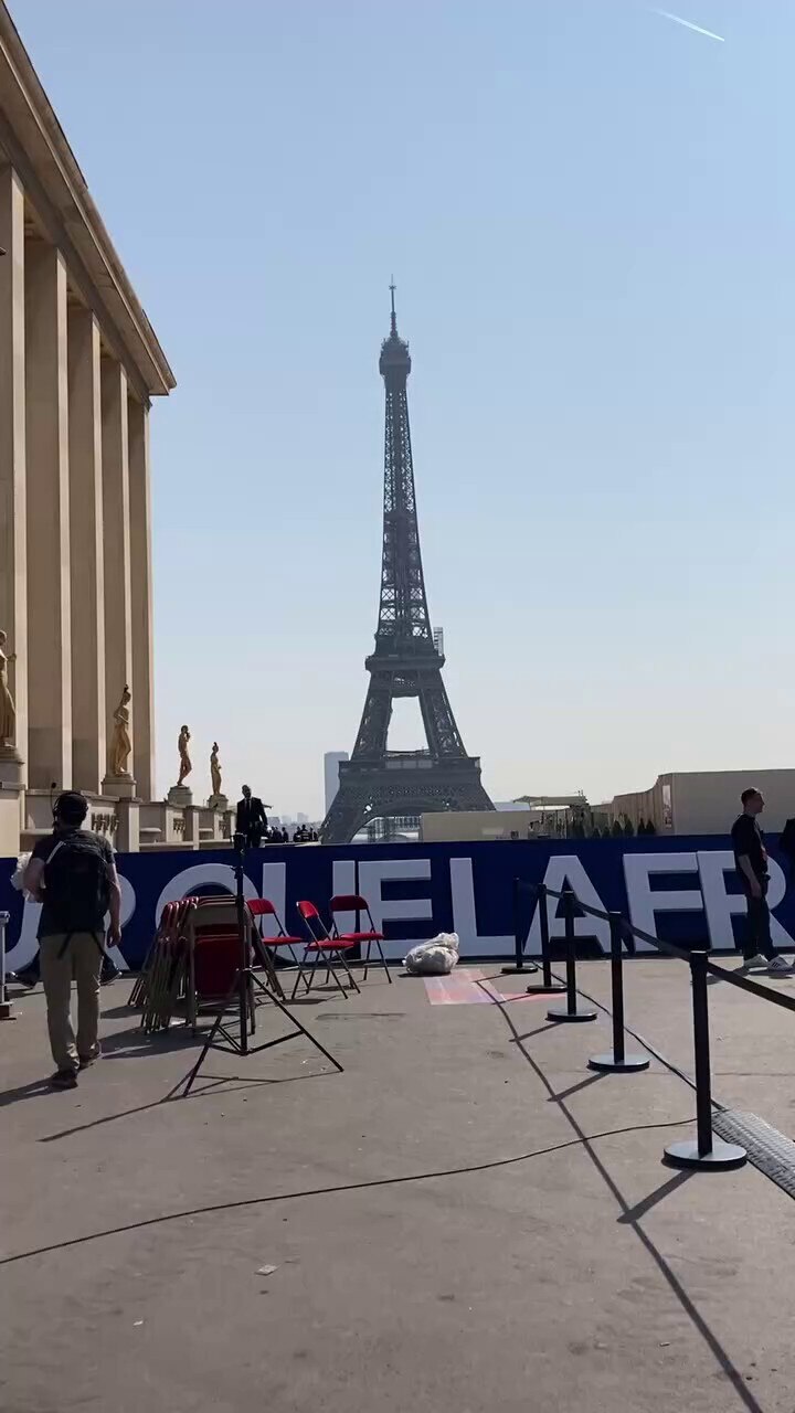 @GettrEnFrance dans les coulisses de cette journée incroyable. 
#meeting #ZemmourTrocadero #élection...