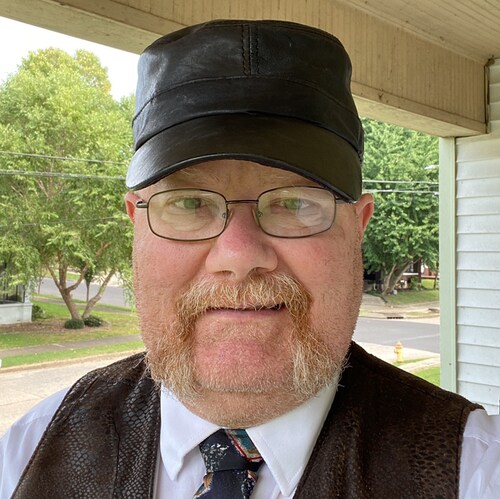 I was born Southern California, raised in Las Vegas Nevada. Became truly interested in my health & alt. Medicine. Women ...