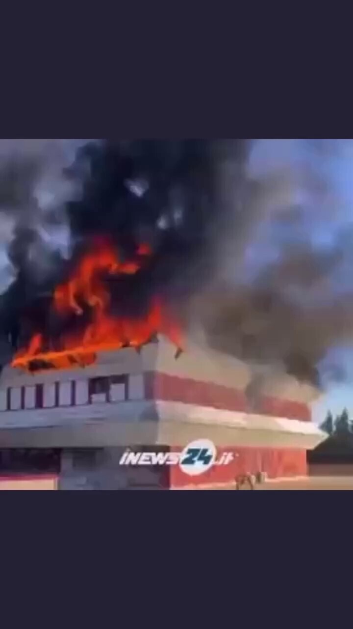 Italy: After the government required all security personnel to be vaccinated, the military warehouse...