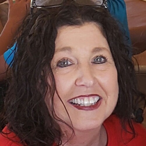 Conservative Christian ✝️ Trump supporter Pro Life, Pro guns, Pro freedom of speech,