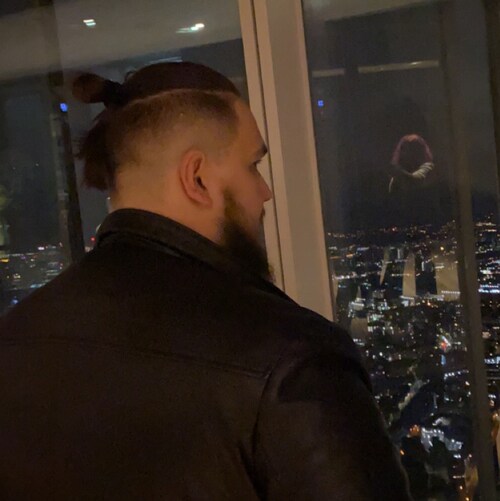 psychology undergraduate student studying at Kings College London