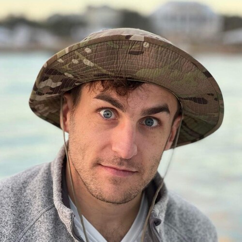 Engineer, Airman, pet dad, future real estate entrepreneur, newly-converted Florida-man