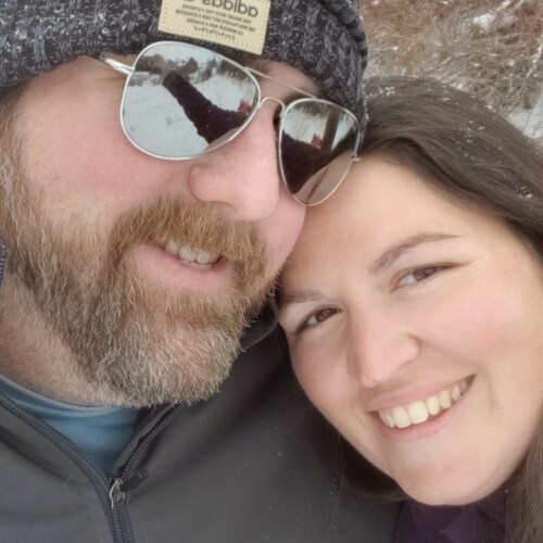 Married. 3 kids. Loves Jesus.