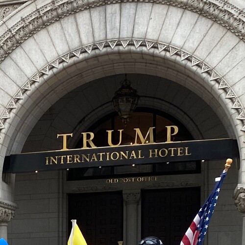 Christian, Patriot, Wife, Mother of 4 , Navy Mom, Grandma of two little cuties and Non-vaxed Nurse