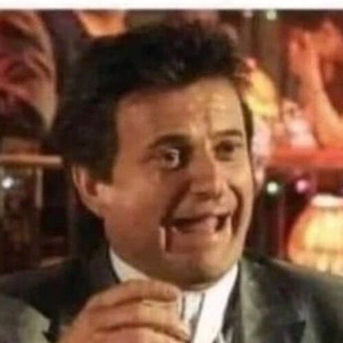 Italian Born, living in Canada with family in America and love the USA!