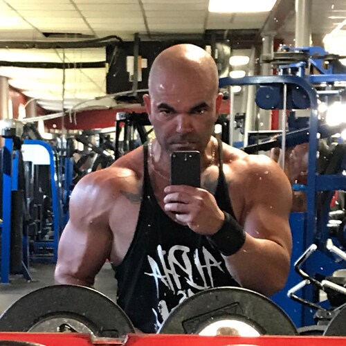 Husband, Dad, Canadian Armed Forces Veteran (Medic), Islander, and Patriot.