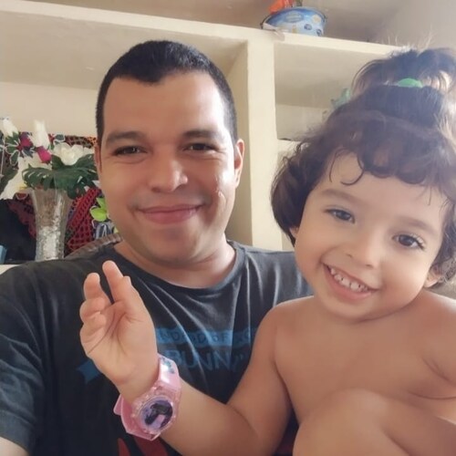 brasileiro, conservador..
técnico e engenheiro