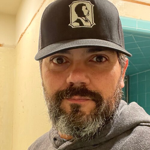 Husband, father, music lover, baker, pizza maker, plumber, macrame enthusiast