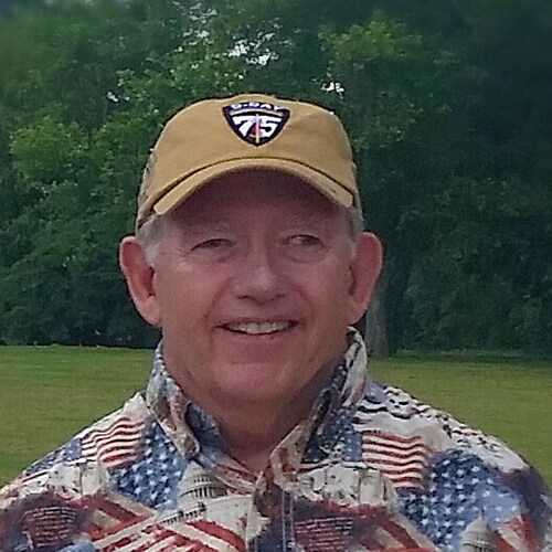 Christian ✝️ Married ❤️ Army Vet 🇺🇸 MAGA 🍊
Law ⚖️ Business 📈 Nebraska 🏈 =&gt; Colorado 🏔