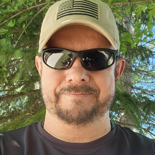 American Patriot, I believe in the Constitution and the oath I took to defend it!