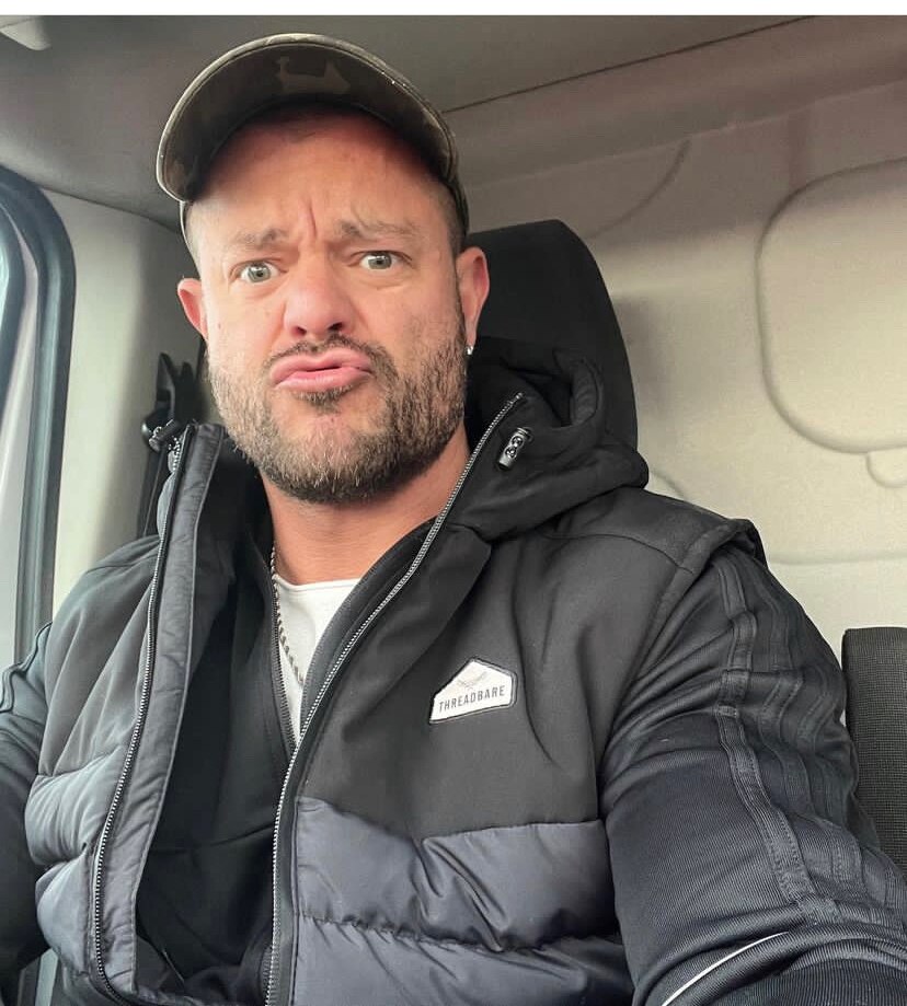 White vaning up to Manchester #trends #photo #manchester 