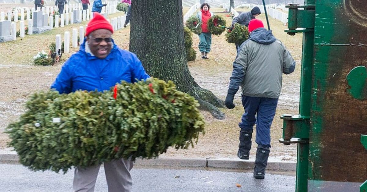 REPORT: Justice Clarence Thomas spotted quietly laying wreaths with all the other volunteers at Arli...
