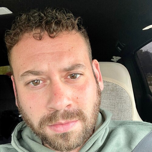 Follower of Jesus Christ. Proud American Patriot 🇺🇸🦅 Romans 8 ✝️