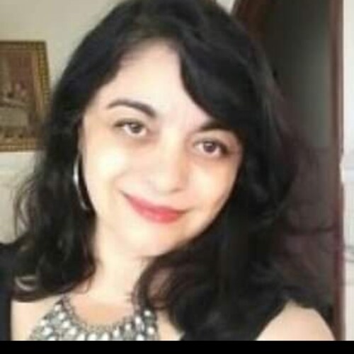 Casada, conservadora.
Comunismo é crime contra a humanidade.