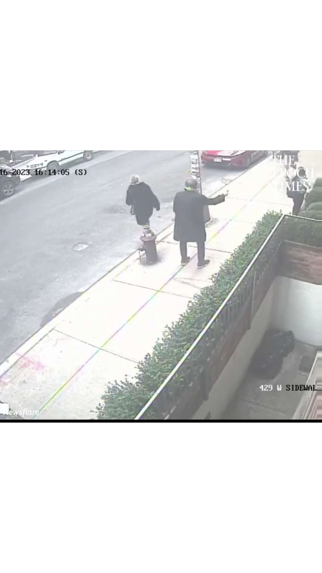 This heroic bystander tackled gunman and helped police make arrest. So amazing! 🙏👏