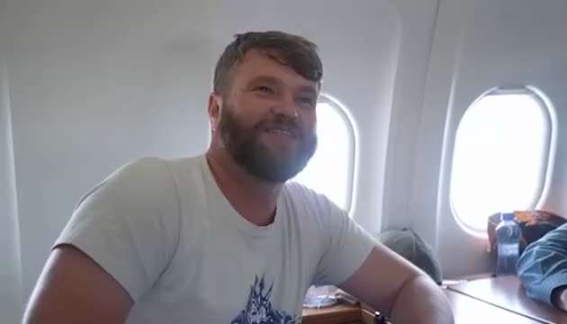 泽连斯基欢迎亚速营英雄回家