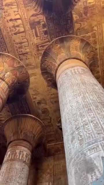 ‏طوف في جنة ربنا واتفرج وشوف👇
معبد ‎#خنوم معبد مصري قديم في مدينة إسنا على بعد حوالي 55 كيلومترًا ج...