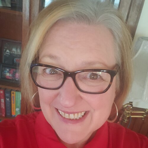 PROUD #MAGA AMERICAN, aunt, sister, daughter, step-mom. Hard-working healthcare professional, conservative educator. Wil...