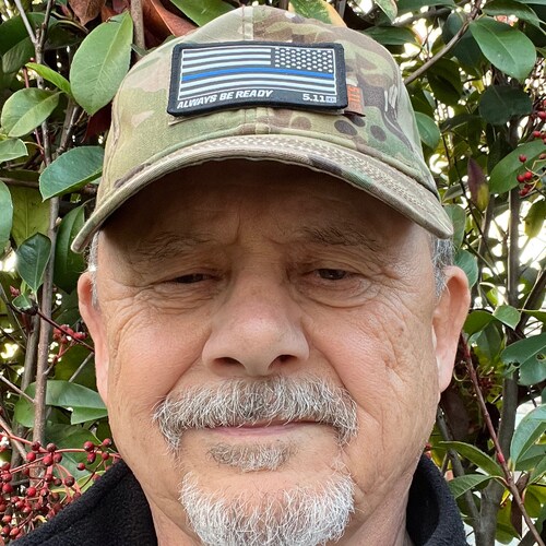 Child of God, Disabled Vietnam Veteran My oath of loyalty to my country never expires. Trump is my Predident. Major MAGA...