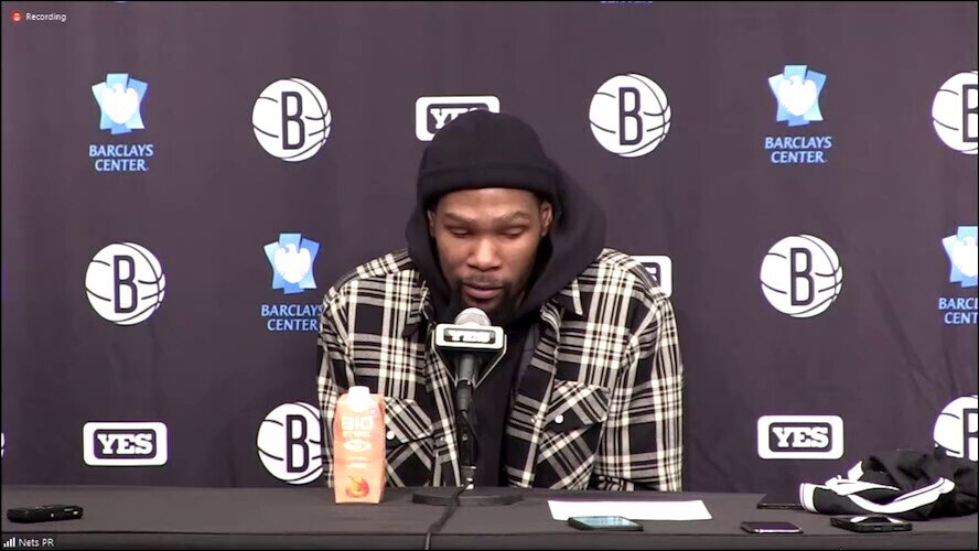 Kevin Durant calls for NYC mayor to 'figure out' his vaccine policy, which prevents Kyrie Irving from playing 

“It just feels like at this point now somebody is trying to make a statement or a point to flex their authority” 🎯 

https://rumble.com/vxckid-kevin-durant-calls-for-nyc-mayor-to-figure-out-his-vaccine-policy.html 