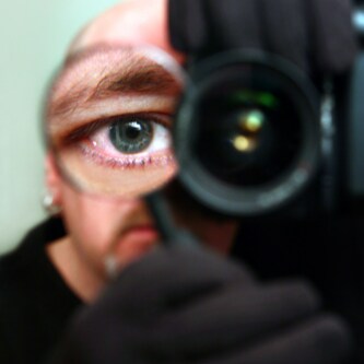 Neoichi is a published author and a professional award-winning photographer.