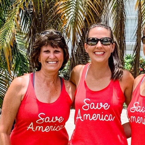 Christian, wife, mother, and teacher. Living my best life with the Lord by my side!