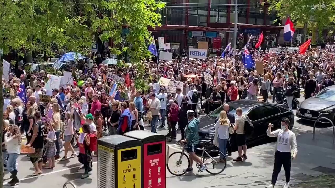 巨大的反禁闭/疫苗护照/任务的抗议活动。 - 法国🇫🇷 - 瑞士🇨🇭 - 意大利🇮🇹 - 奥地利🇦🇹 - 德国🇩🇪 - 荷兰🇳🇱 - 加拿大🇨🇦 - 美国🇺🇸 - 比利...