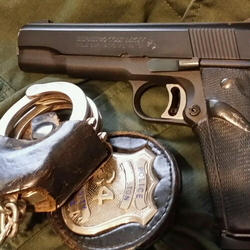 Conservative Republican, Retired Texas Police Officer of 34 years, NRA Endowment Life Member, Pro Gun & Pro 2a
NO DM'S. ...