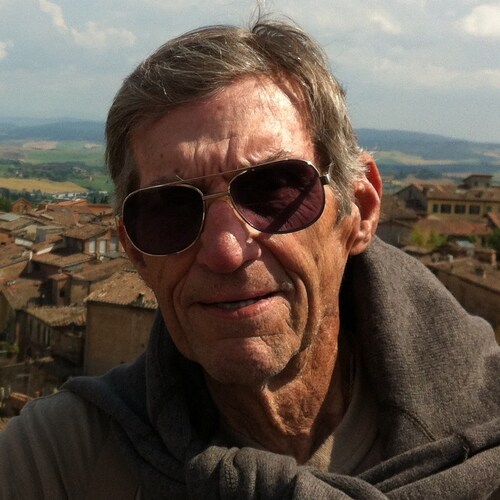 retired deputy sheriff (37 years) Semi retired Real Estate Broker (44+ years) Conservative father, grandpa, great grandp...