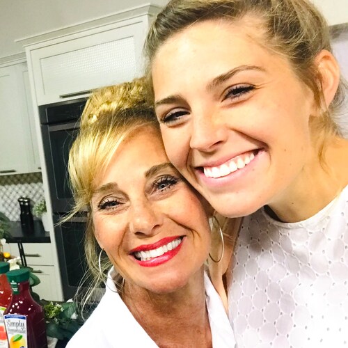 Mom, home cook, recipe innovator, food photographer, and stylist. Contributor for Utah’s #1 TV lifestyle show, @studio5k...