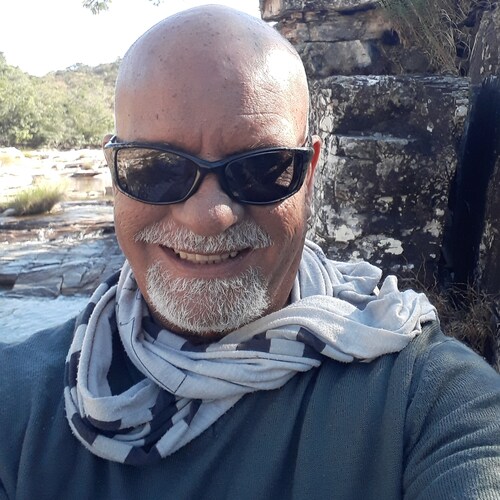 Sou um ser em construção e às vezes ainda é necessário reformar o que já foi construido.