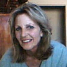 Love God and Country. Proud patriot, mom, grandmom.