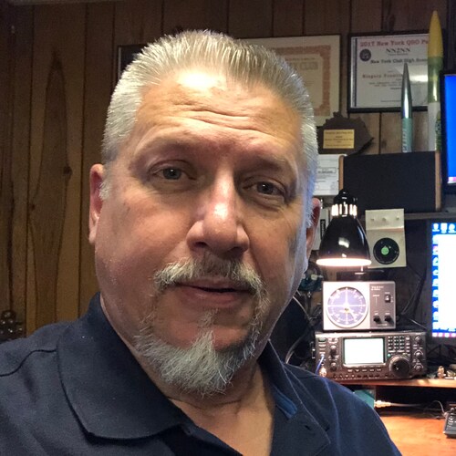 Christian, Father, Grandfather, married 41+ years, Amatuer Radio operator since 1981, amatuer astronomer.