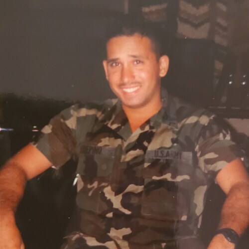 Veteran of the 25th Infantry Division Oahu, Hawaii. Proud Husband and father. I'm a Conservative and free thinker and lo...