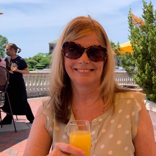 fun loving patriot and Christian-We love our country🇺🇸❤️ MAGA- Our real President is in Florida🍊❤️🇺🇸🥰