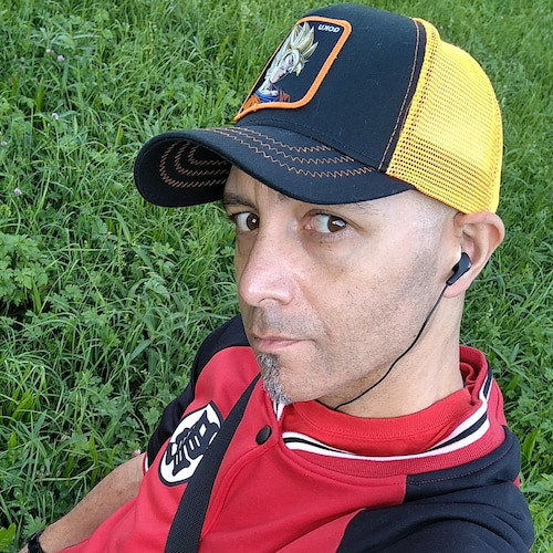 A guy trying to understand the insanity of the world we live in while occasionally seeking refuge in nerd culture, my Le...