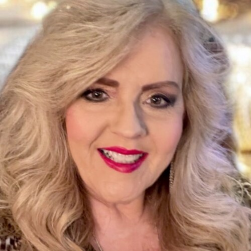 Mom. Wife. Daughter. Executive Director-FARMASİ 
Conservative Christian