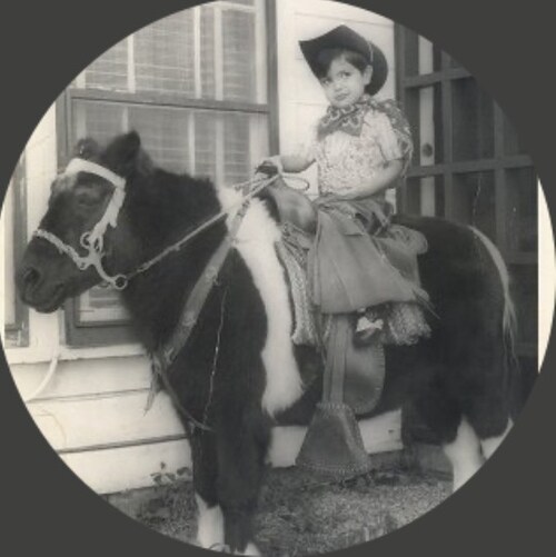 Conservative Constitutionalist. I’m 1st generation American 🇺🇸. My family has 68+yrs of honorable service to our 🇺🇸 ...